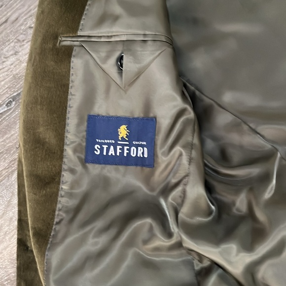 Men's Stafford Corduroy Olive Sport Coat Size 40 SH NWT - Picture 6 of 9
